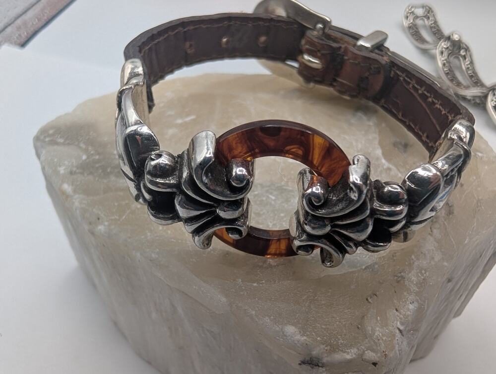 Brighton Brown Leather & Silver Tone Ornate Fashion Bracelet Buckle Closure VTG